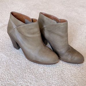 LUCKY BRAND LEATHER BOOTIES
